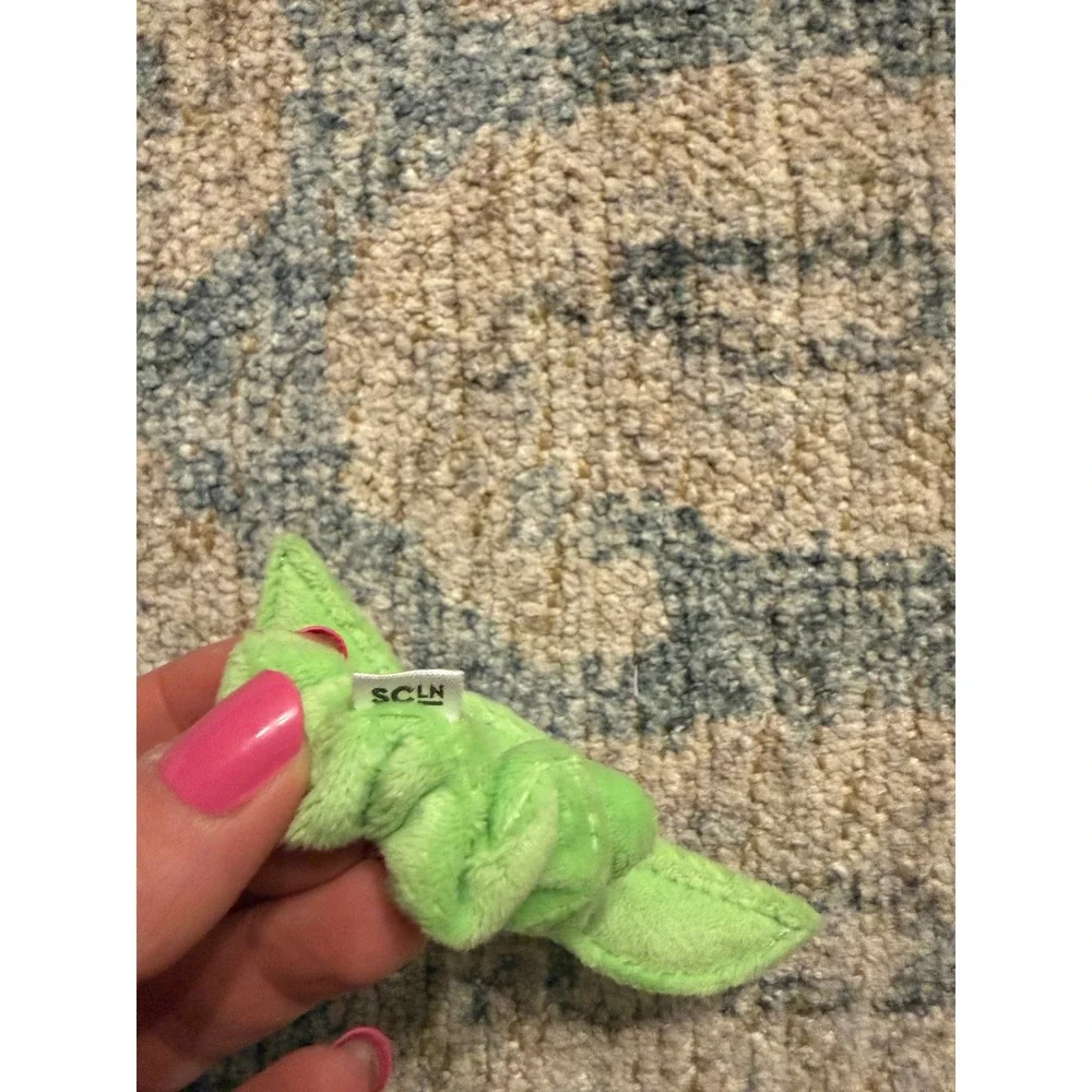 Stoney‎ Clover Lane The Child Scrunchie Pristine Condition